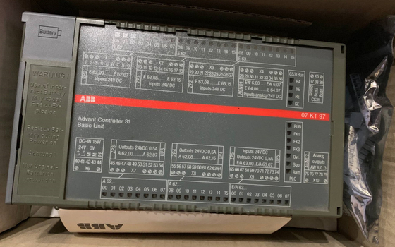ABB 07KT97 GJR5253000R0100 PLC Centrale Eenheid Advant Controller 31 Basis Eenheid