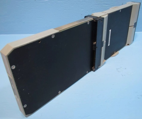 Foxboro P0400YE FBM04 0-20 MA Interface Module bevat vier Dc analoge invoerkanalen en vier uitvoerkanalen