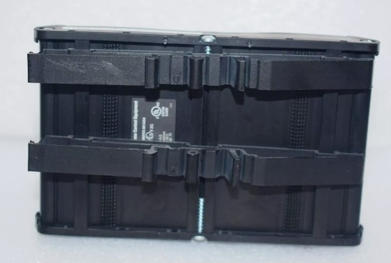 Foxboro P0916AA FBM201 /B/C/D Analoog Input Module bevat acht analoge invoerkanalen die A 2 draad accepteren