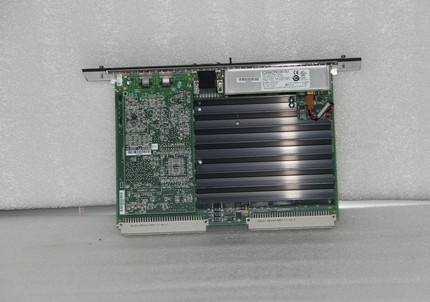 GE IC698CPE030 PACSystems RX7i Controller Centrale verwerkingseenheid voor PLC-systemen