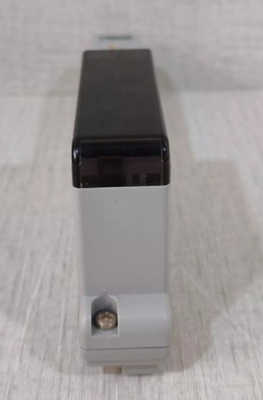 ADM52C YOKOGAWA Contact-uitgangsmodule Transistor Contact 16-punten signaal geïsoleerde hoogwaardige module