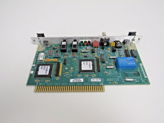 Honeywell 51305508-200 PLC's / Machine Control XLCNE2 MM CE CERT MEDIUM DIST1 BOARD