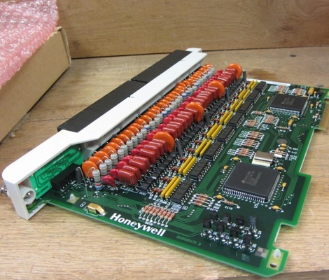 Honeywell 621-1180RC 115 VAC Digital Input Board 32 PT PLC-module