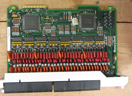 Honeywell 621-1180RC 115 VAC Digital Input Board 32 PT PLC-module