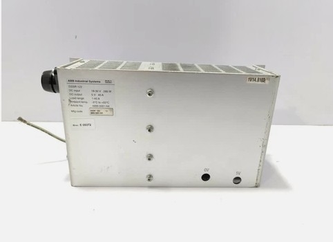 DSSR122 48990001-NK ABB stroomvoorzieningseenheid 24 VDC PLC-module automatiseringssystemen