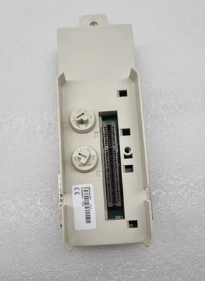TP858 3BSE018138R1 ABB basisplaat voor DDCS-interface-module
