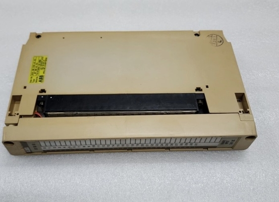 07EB61 GJV3074341R1 ABB Digitale invoermodule 32DI 24 VAC/DC PLC module