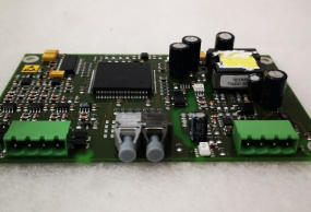 3BHB007211R0101 ABB XVC768AE101 IGCT-MODULE Huidige monitorkaart