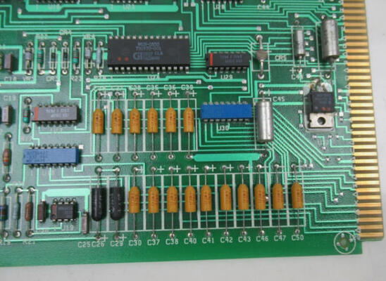 Honeywell 30731823-001 A/D Mux PLC-circuit board 24Vdc 110mA Nieuwe conditiecontrolemodule