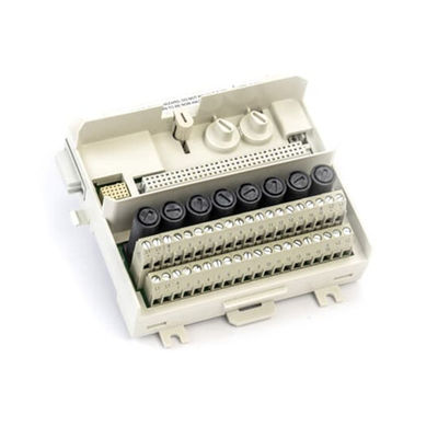 Van de de Modulebeëindiging van TU838 ABB S800 Uitgebreide van de de Eenheids2x4 Gesmolten Omvormer de Machtsafzet 3BSE008572R1