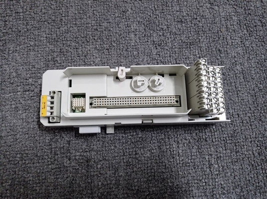 PLC van TU891 ABB de Eenheidsbasis S800 I/O 3BSC840157R1 van de Modulebeëindiging