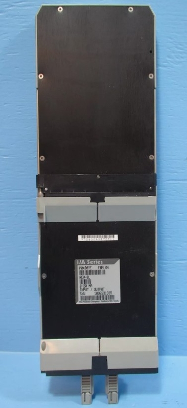 Foxboro P0400YE FBM04 0-20 MA Interface Module bevat vier Dc analoge invoerkanalen en vier uitvoerkanalen