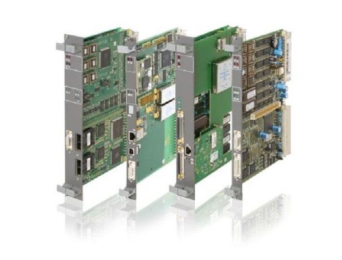 89IL07A-E GJR2394300R0100 ABB Buskoppelingsmodule voor industriële automatisering en besturingsstation moederbord met configureerbare hardware-interface