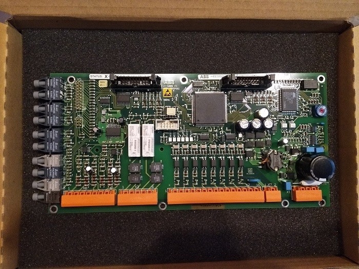 Van het Apparatenre C389 AE01 van UAC389AE01 ABB van de de Controlebewerker de Moduleplc Vervangstukken HIEE300888R0001